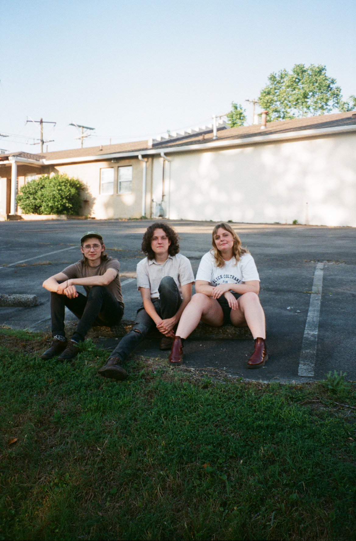 Styrofoam Winos’ Trio of Offbeat Songsmiths Makes Its Full-Band Debut